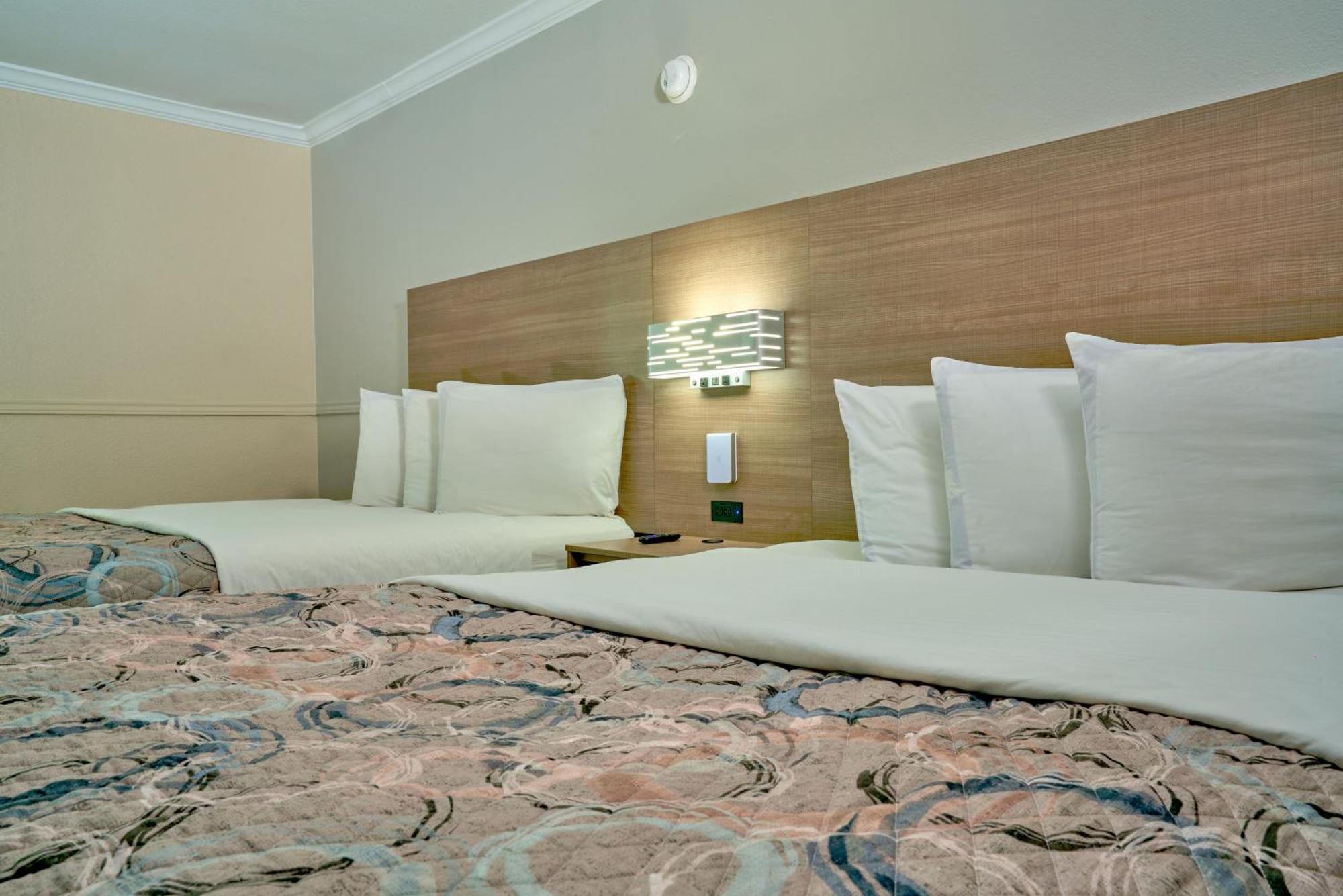 Family Garden Inn & Suites Laredo Dış mekan fotoğraf